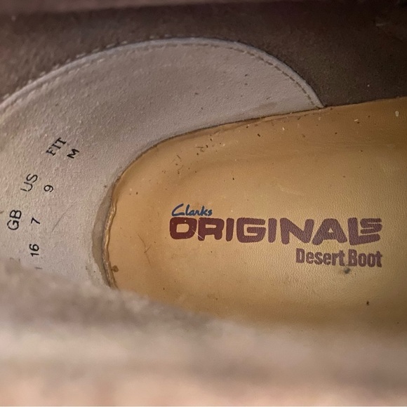 Clark’s original desert boots suede buckle closure with original crepe soles 9 - Picture 8 of 8